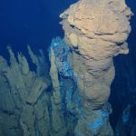 Giant dormant vent on the Moytirra field