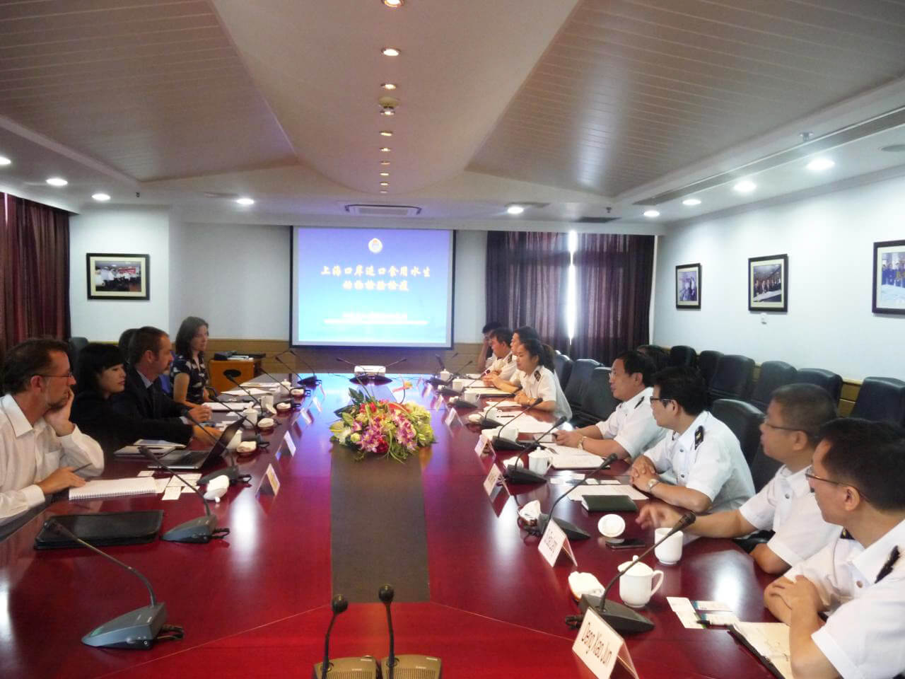  Irish delegation meeting with the Shangai Entry-Exit Inspection and Quarantine Bureau of the People's Republic of China.