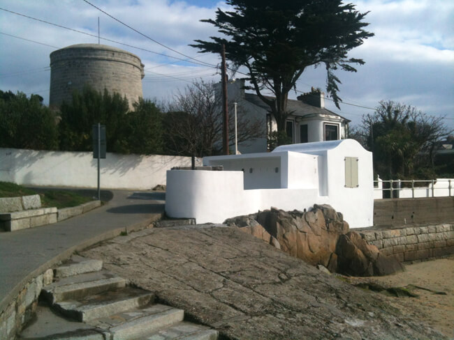 Sandycove bathers shelter