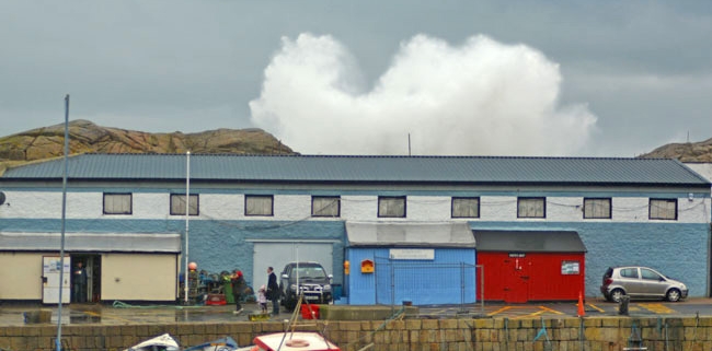 wave overtopping at Bulloch Harbour